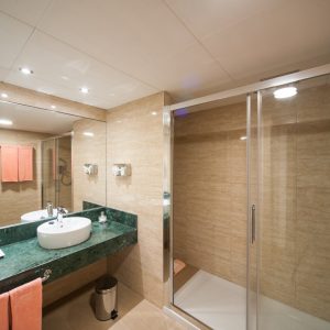 FKK Single Reise ins Hotel Vera Playa Club Vera Spanien - Bad Junior Suite