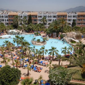 FKK-Urlaub Hotel Vera Playa Club Vera Spanien - Innenhof mit Pool