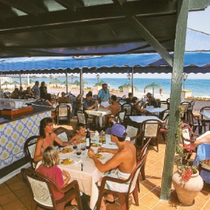 FKK Single Reise ins Hotel Vera Playa Club Vera Spanien - Terrasse des Restaurants