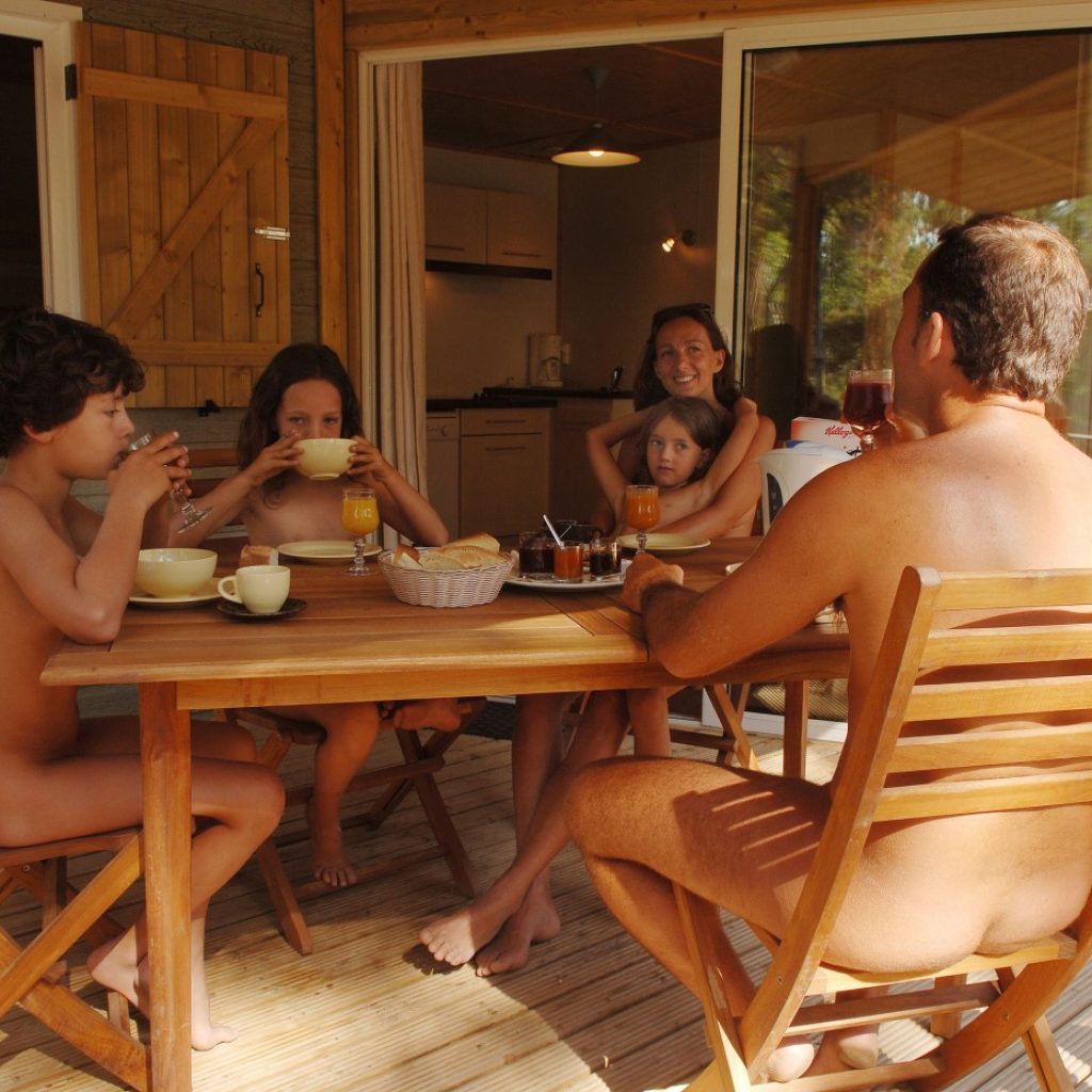 FKK-Urlaub Bagheera Korsika Frankreich - Chalet Luxe.
