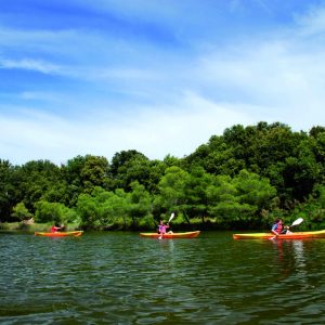 FKK-Urlaub Riva Bella Korsika Frankreich - Boot auf dem See