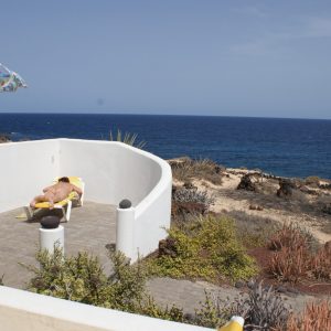 FKK-Urlaub Lanzarote Kanarische Inseln - Charco Natural Sonnenterrasse