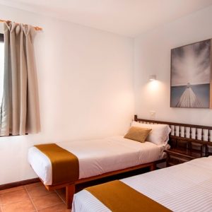 FKK-Urlaub mit Miramare Reisen - Castillo de Papagayo Lanzarote Schlafzimmer