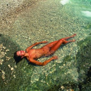 FKK-Urlaub Naturist Resort Solaris Istrien Kroatien - am Strand im Wasser