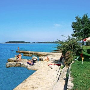 FKK-Urlaub Naturist Kamp Ulika Istrien Kroatien - am Strand