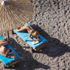 FKK-Urlaub Vritomartis Kreta Griechenland - Sonnenliegen am Strand