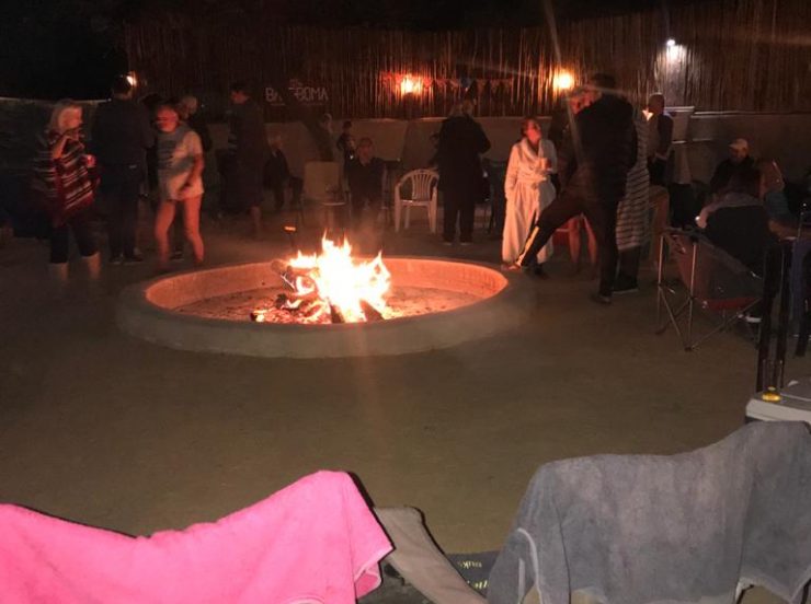 FKK-Urlaub mit Miramare Reisen - SunEden Südafrika abends an der Boma