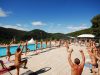 FKK-Urlaub Domaine de la Sablière Frankreich - Gymnastik am Pool