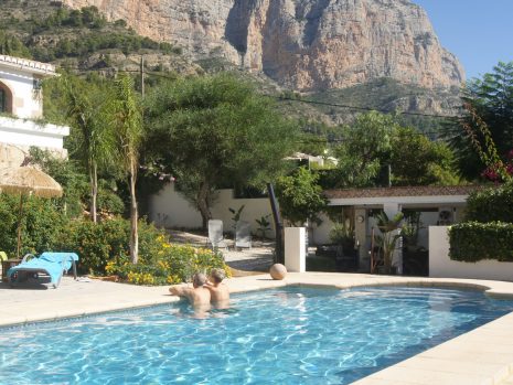FKK-Urlaub mit Miramare Reisen - Finca Robusto Spanien - Pool