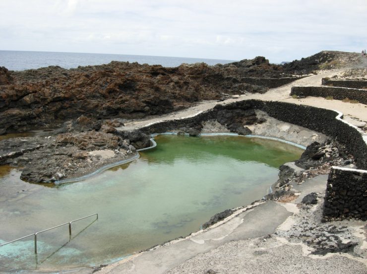 FKK-Urlaub Finca del Mar Charco del Palo Lanzarote - kleines Naturbadebecken