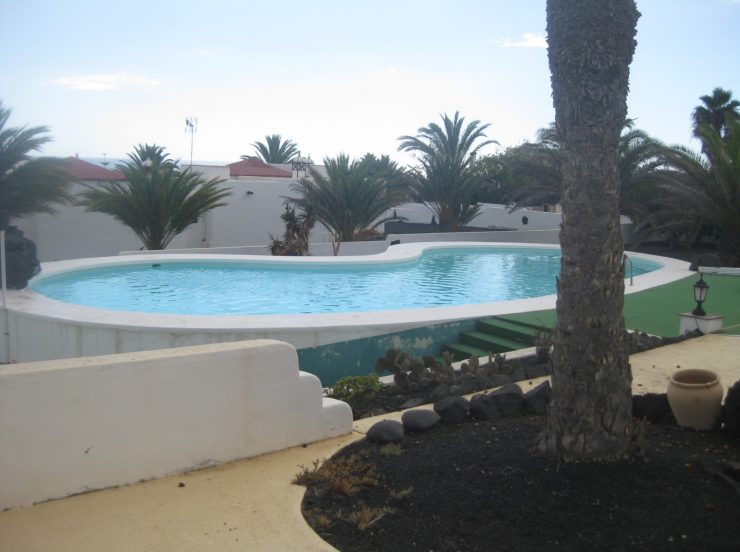 Miramare Reisen - FKK-Urlaub Villa Blanca Charco del Palo Lanzarote - Pool