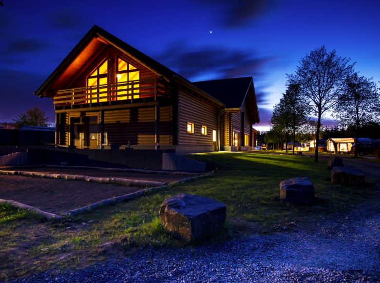 FKK-Urlaub De Reenert Luxemburg - Hallenbad bei Nacht