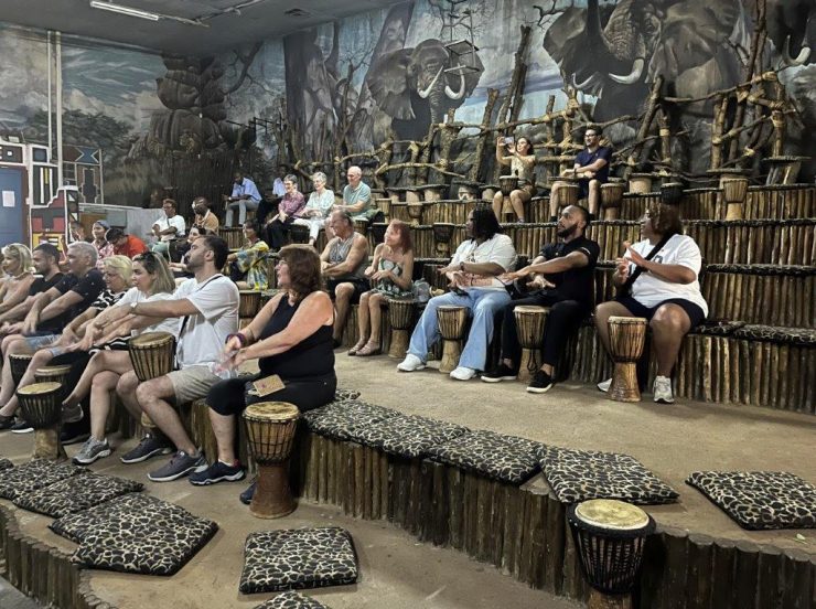 Südafrika Rundreise: FKK-Urlaub - Lesedi