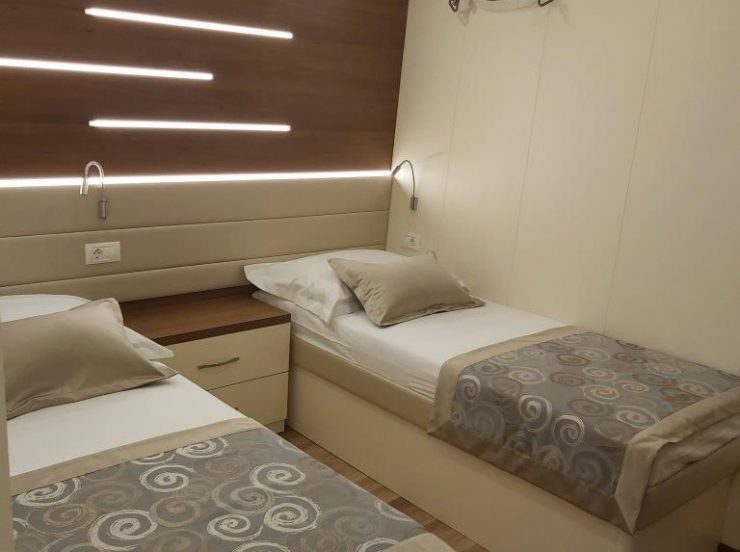 FKK FKK Urlaub mit Miramare Reisen Die kleine Luxusyacht - FKK Kreuzfahrt in der Kvarner Bucht