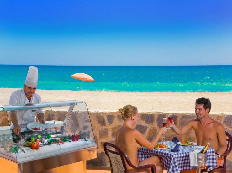 FKK Single Reise ins Hotel Vera Playa Club Vera Spanien - Strandrestaurant